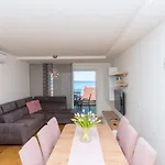 Petar Apartament